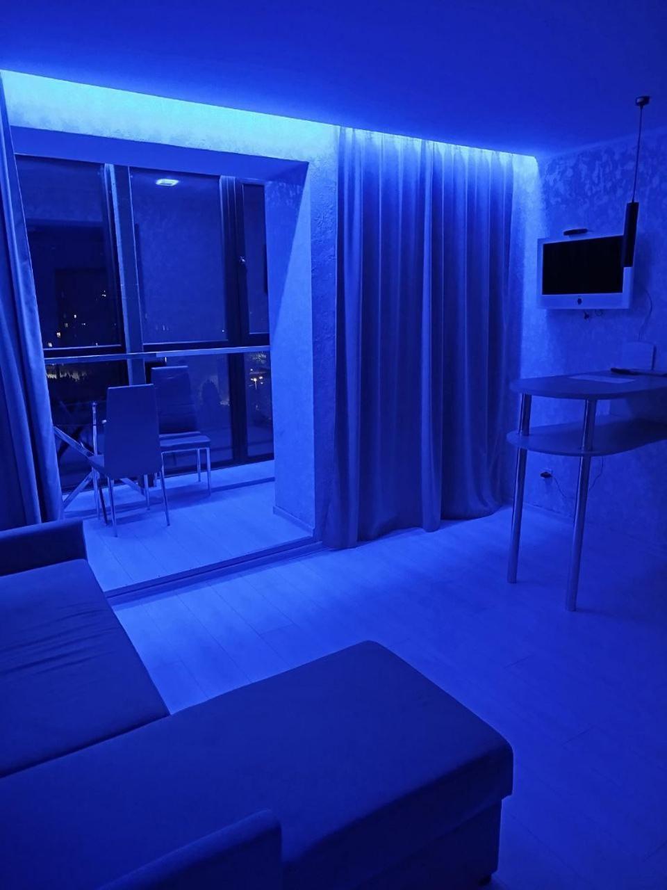 Apart-Hotel Sky Yuzhne Exterior photo
